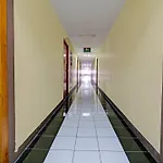 Oyo Life 93030 Apartement Gateway Cicadas By Inpro