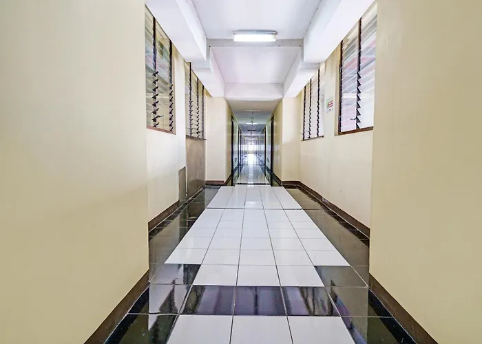 Oyo Life 93030 Apartement Gateway Cicadas By Inpro
